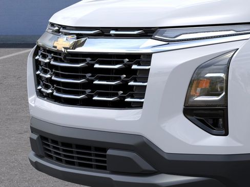 New 2026 Chevrolet Equinox LT w/ Safety and Technology Package AWD/4WD image 37