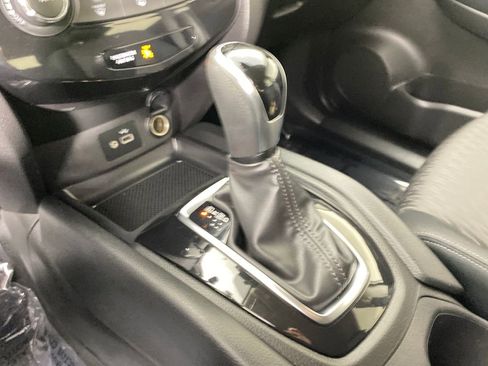 Used 2020 Nissan Rogue S image 20