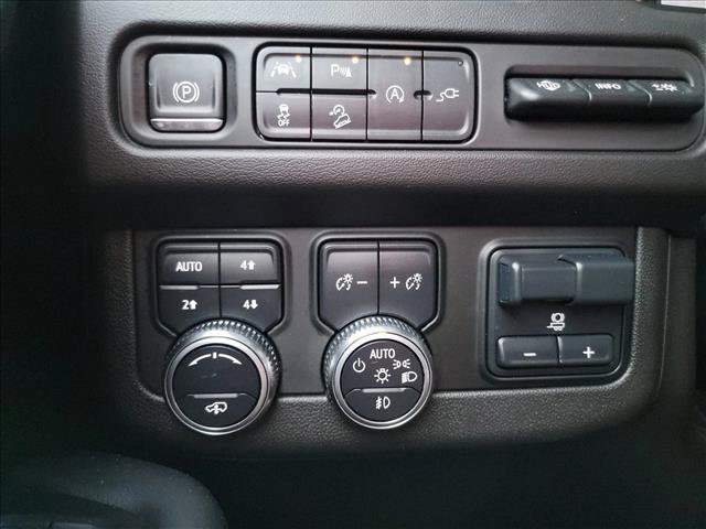 Used 2021 GMC Yukon AT4 w/ AT4 Premium Plus Package AWD/4WD image 20