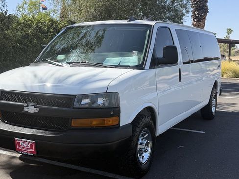 Used 2020 Chevrolet Express 3500 LS RWD image 1