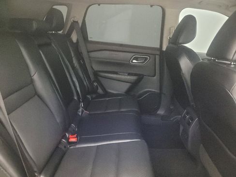 Used 2021 Nissan Rogue SV w/ Premium Package FWD image 19