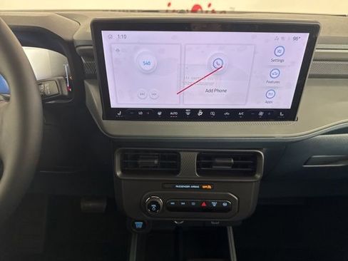 New 2025 Ford Maverick XLT w/ XLT Luxury Package image 13