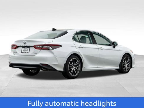 Used 2023 Toyota Camry XLE w/ Cold Weather Package image 7