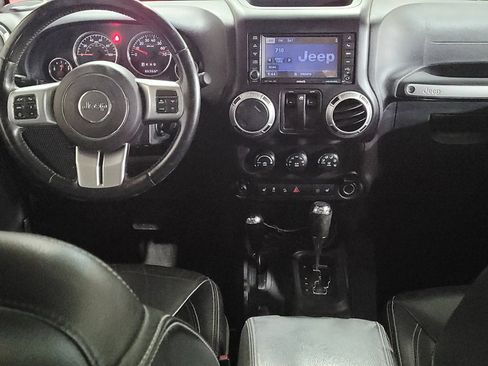 Used 2015 Jeep Wrangler Rubicon image 22