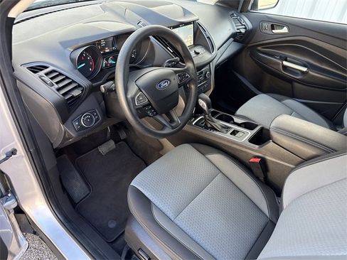 Used 2019 Ford Escape SE image 10