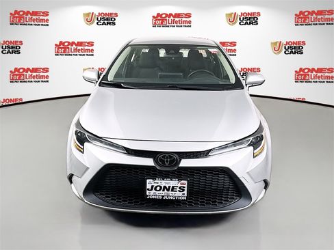 Certified 2020 Toyota Corolla LE image 11
