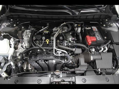 Used 2024 Nissan Altima 2.5 SR AWD/4WD image 19