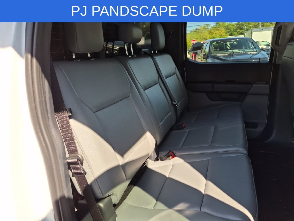 New 2026 Ford F550 4x4 Crew Cab image 23