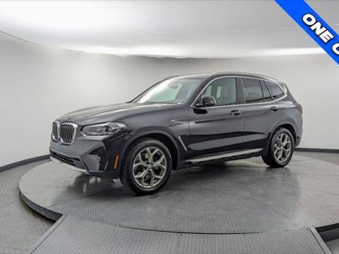 Used 2024 BMW X3 sDrive30i image 2