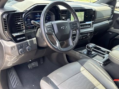 Used 2022 Chevrolet Silverado 1500 ZR2 w/ Technology Package AWD/4WD image 25