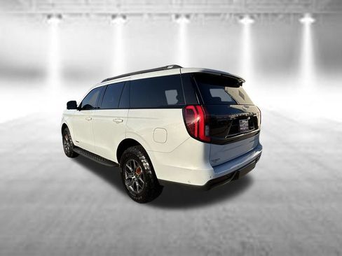 Used 2025 Ford Expedition Tremor AWD/4WD image 7