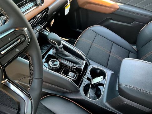 New 2026 GMC Canyon AT4 AWD/4WD image 27