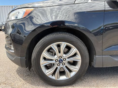 Used 2021 Ford Edge Titanium AWD/4WD image 10