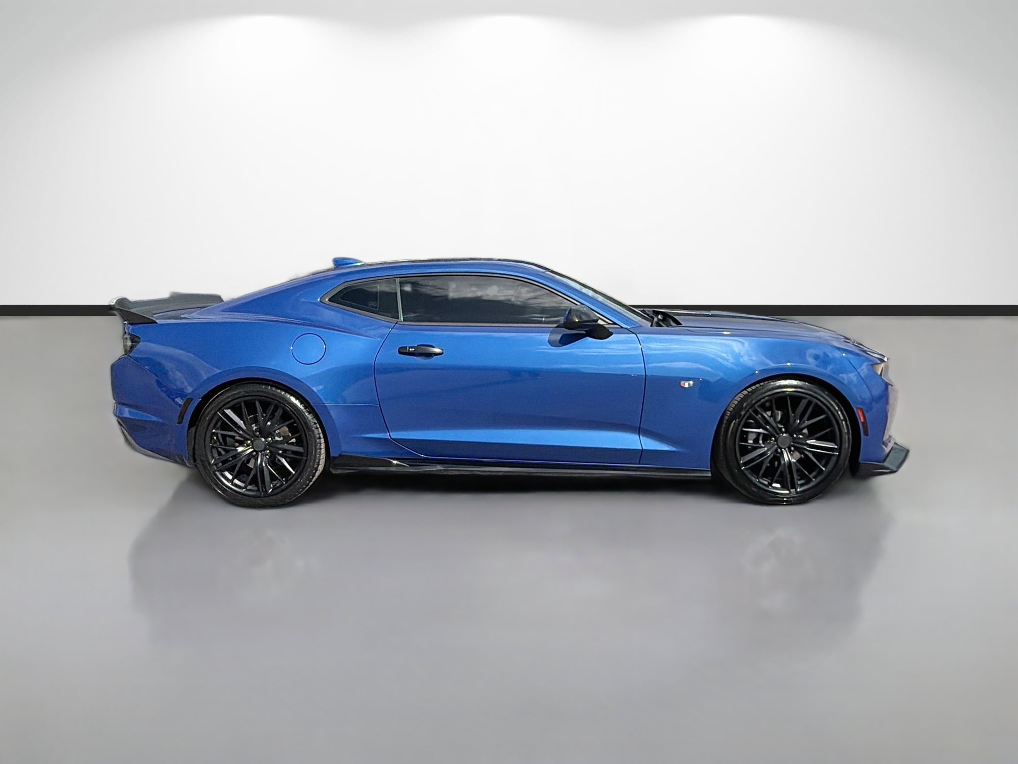 Used 2019 Chevrolet Camaro LT w/ RS Package RWD image 2