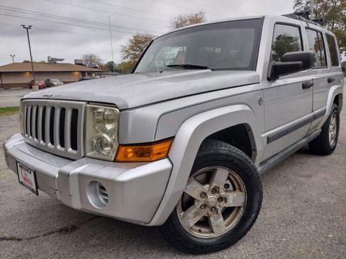 Used 2006 Jeep Commander 4WD image 1