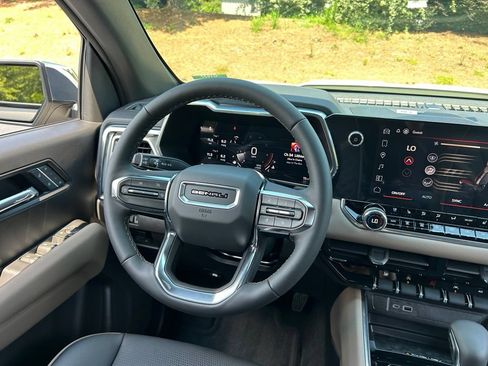 New 2026 GMC Canyon Denali AWD/4WD image 27
