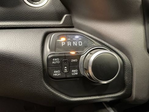 Used 2020 RAM 1500 Big Horn AWD/4WD image 35
