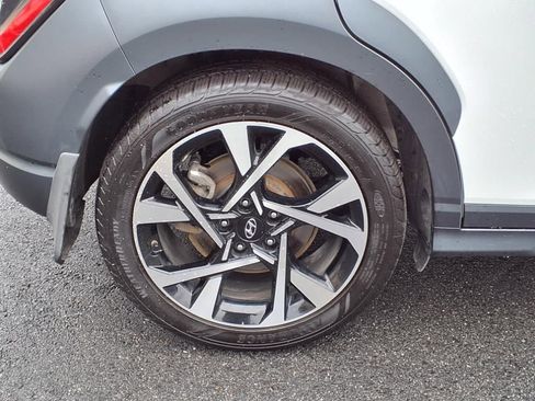 Used 2023 Hyundai Kona Limited image 7
