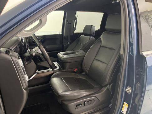 Used 2021 GMC Sierra 1500 SLT w/ SLT Convenience Package AWD/4WD image 17
