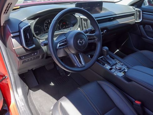 Used 2025 MAZDA CX-50 AWD 2.5 Hybrid w/ Premium Pkg image 11