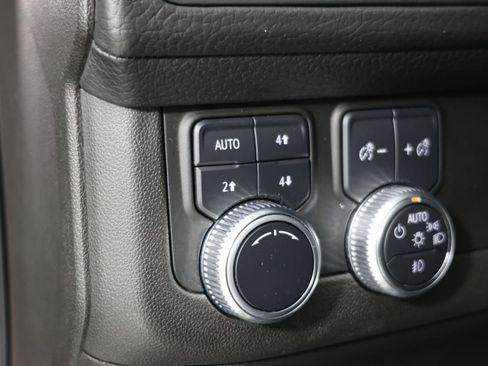Used 2021 GMC Yukon Denali w/ Denali Premium Package AWD/4WD image 19
