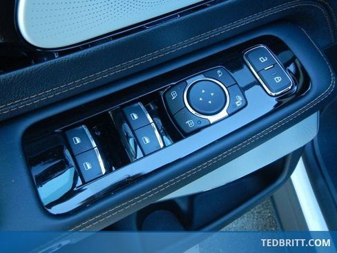 Used 2025 Lincoln Aviator Black Label w/ Jet Appearance Package image 26