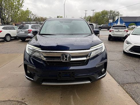 Used 2019 Honda Pilot Touring image 7