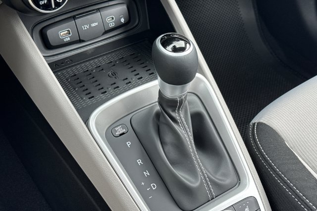 New 2026 Hyundai Venue SEL FWD image 20