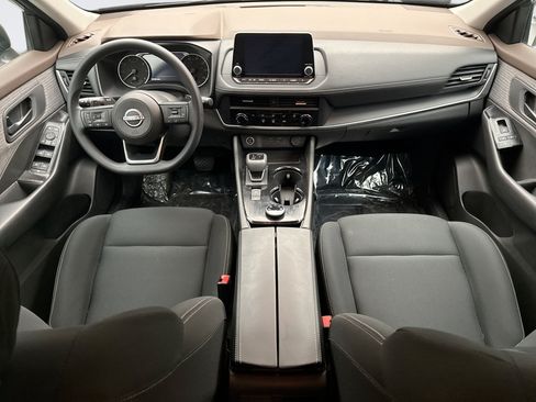 Used 2023 Nissan Rogue S AWD/4WD image 14