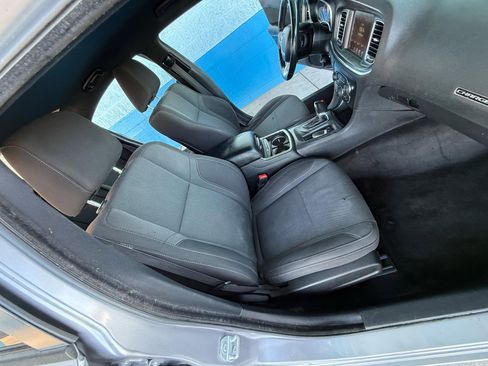 Used 2016 Dodge Charger SXT image 14