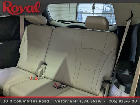 Used 2021 Buick Enclave Essence w/ Sport Touring Edition image 17