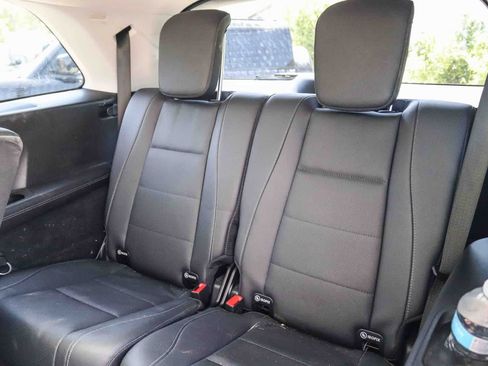 Used 2023 Mercedes-Benz GLS 450 4MATIC image 28