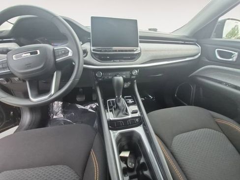 Used 2022 Jeep Compass Sport AWD/4WD image 11