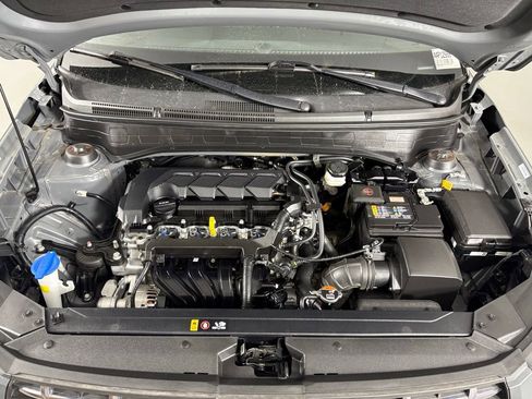 Used 2025 Hyundai Venue SEL FWD image 47