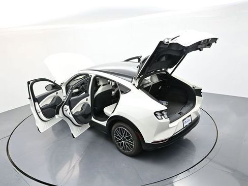 New 2024 Ford Mustang Mach-E Premium image 38