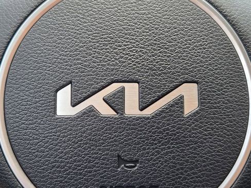 Used 2023 Kia Sportage EX AWD/4WD image 29