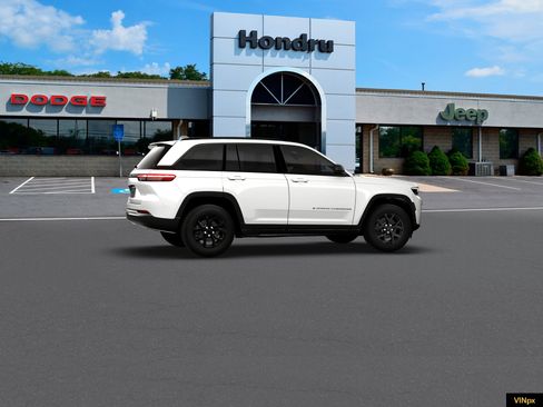 New 2026 Jeep Grand Cherokee Altitude AWD/4WD image 15