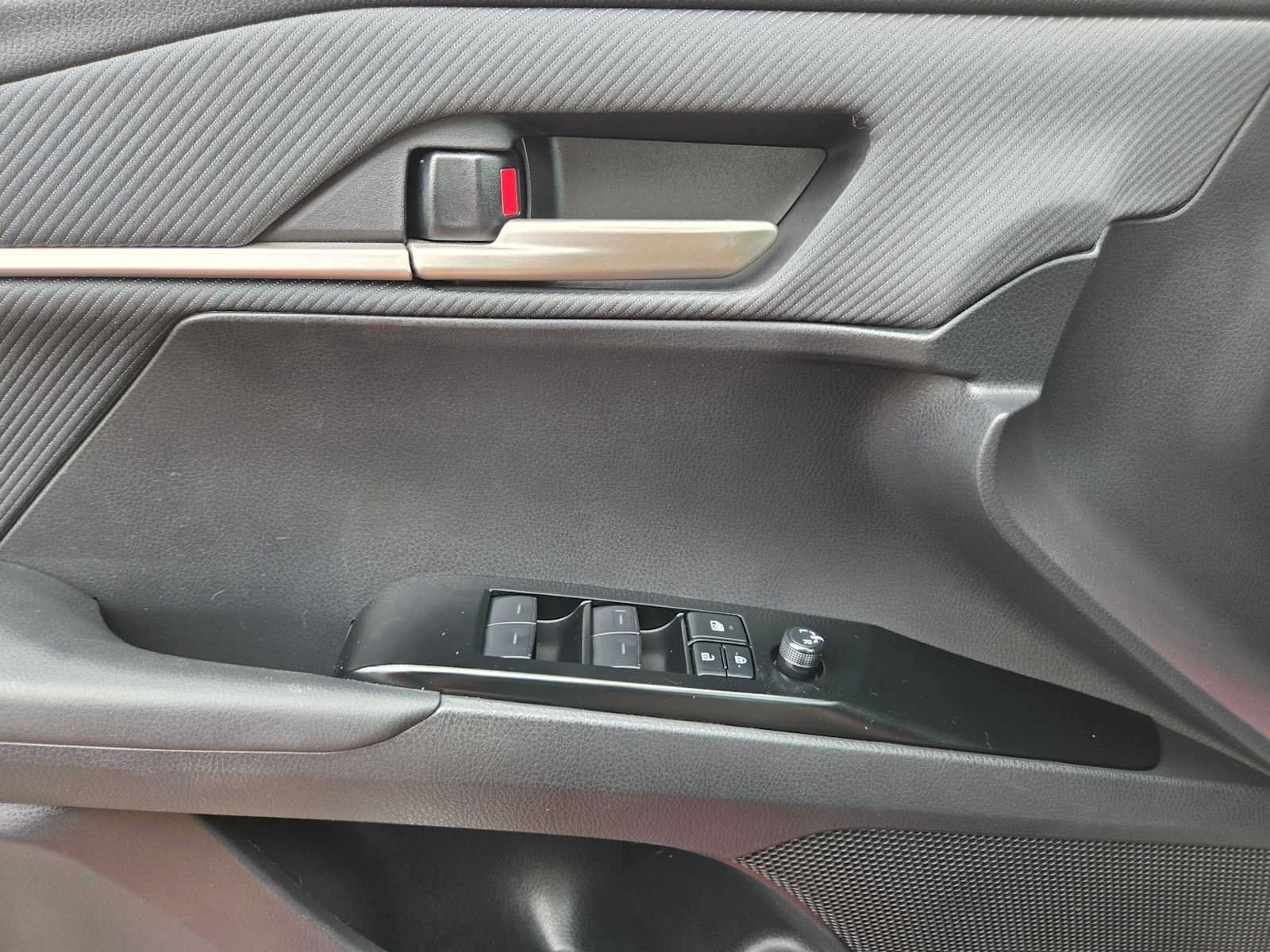 Certified 2025 Toyota Camry SE FWD image 24