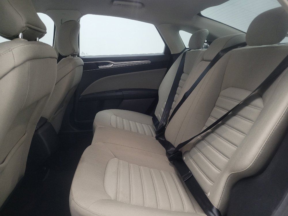 Used 2019 Ford Fusion S FWD image 18