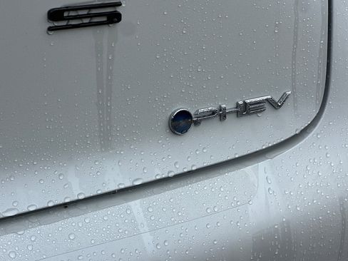 New 2026 Toyota Prius Plug-In Hybrid image 7