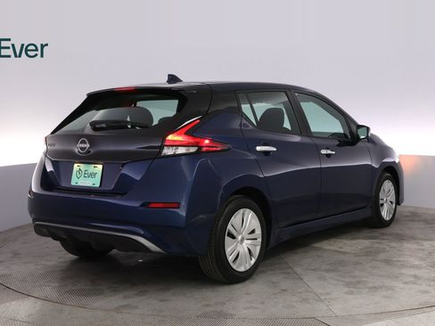 Used 2025 Nissan Leaf S FWD image 3