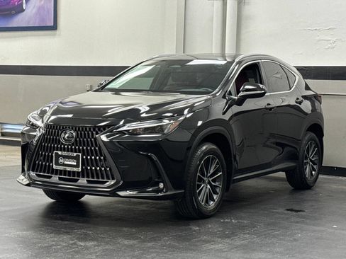 Used 2025 Lexus NX 250 FWD image 5