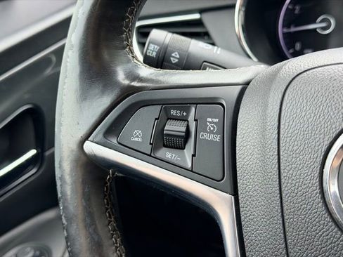Used 2017 Buick Encore Essence FWD image 10