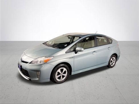 Used 2012 Toyota Prius Two image 2