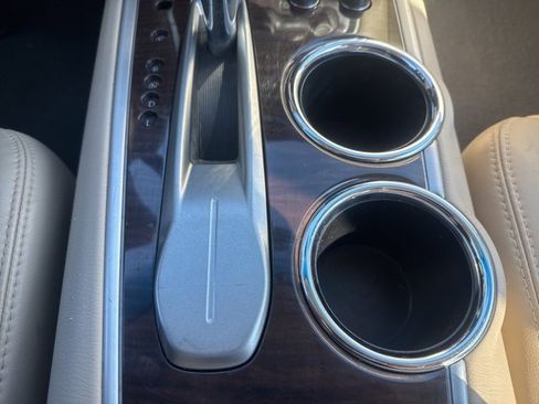 Used 2015 Nissan Pathfinder Platinum image 29