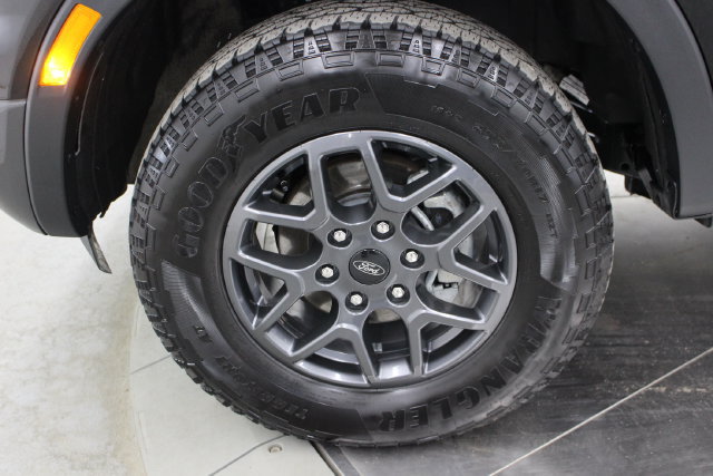 Used 2025 Ford Ranger XLT AWD/4WD image 7