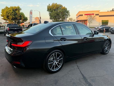 Used 2020 BMW 330i Sedan w/ Driving Assistance Package RWD image 14