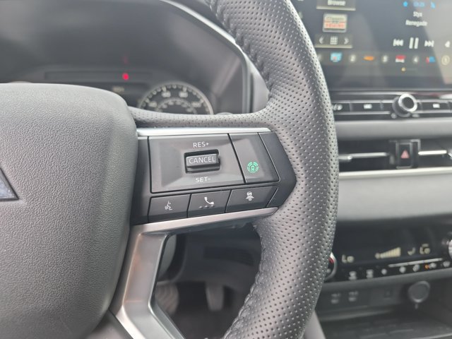 Used 2025 Mitsubishi Outlander SE AWD/4WD image 19