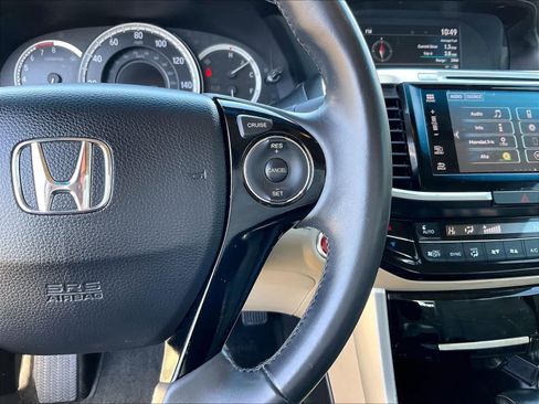 Certified 2017 Honda Accord EX-L image 24