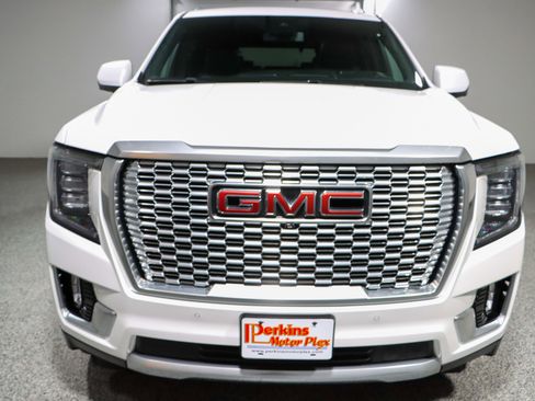 Used 2023 GMC Yukon Denali image 4